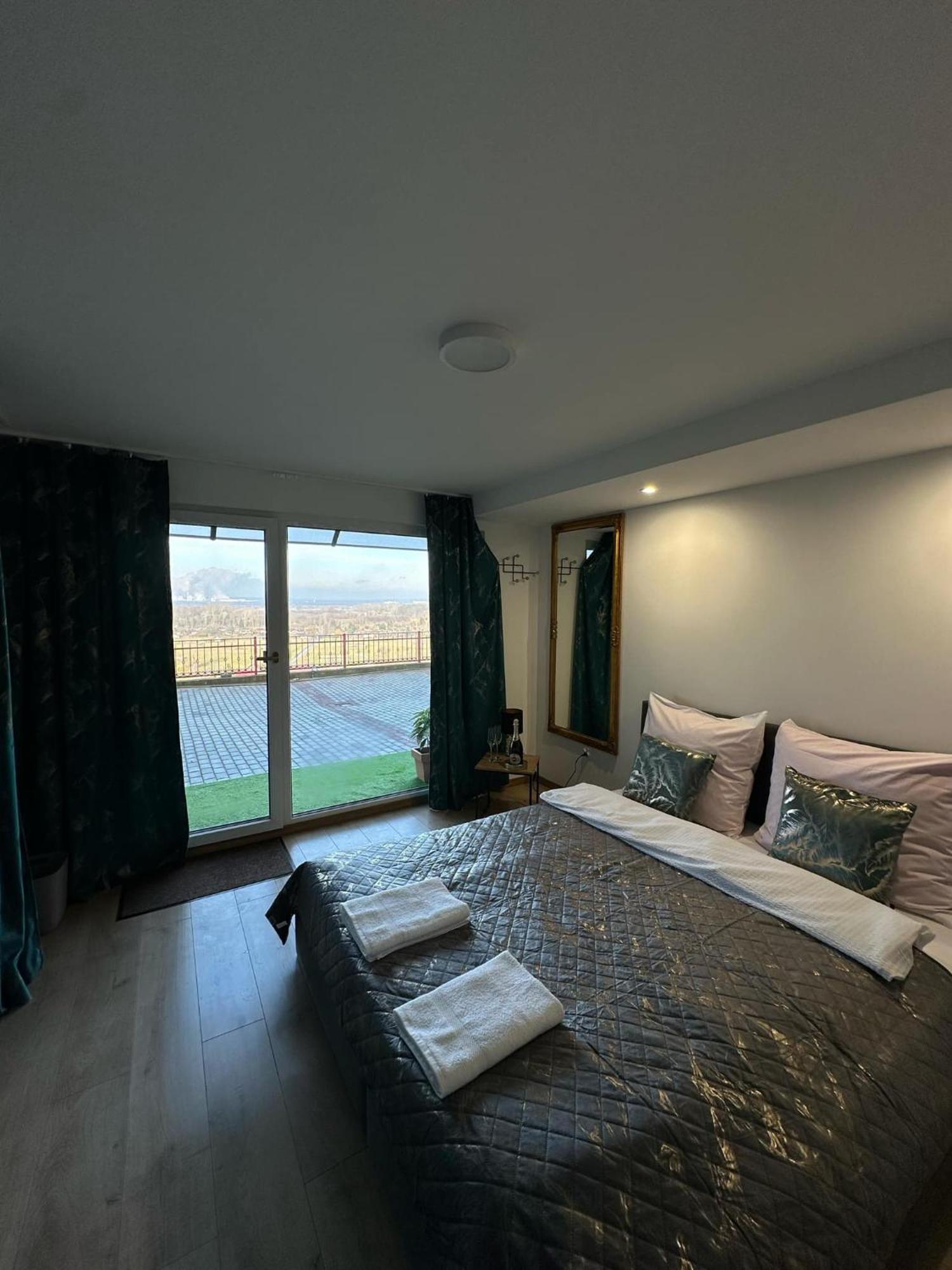 Apartament Bena Ze Zjawiskowym Tarasem Widokowym Chełmno Extérieur photo